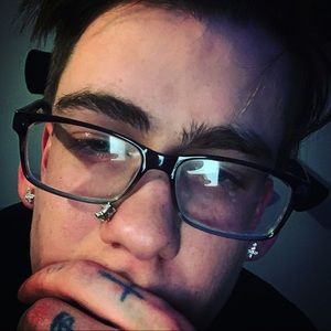 Meet your Posher, Nick